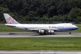 B747-400F B-18708