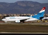 B737-700 LX-LBR