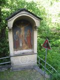 Attention aux chutes de pierre sur le chemin de Golgotha !