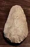 Biface aterien (-30  35000 ans)
