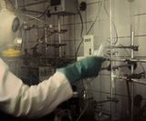 Lapproche de certaines installations se fait avec prudence !