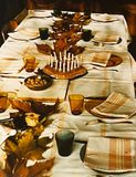 Une table accueillante du Foufouland