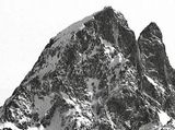 Pic dOssau : on voit les nvs du Rein de Pombie prsents jusquau dbut de lt 