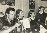 Dominique Fougre et ses filles  lheure du repas