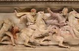 Istanbul Archaeological Museum Alexander Sarcophagus Hunting scene long side 4043.jpg