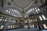 Istanbul Nuruosmaniye Mosque interior 0592.jpg