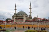 Istanbul Taksim Mosque exterior 4168.jpg