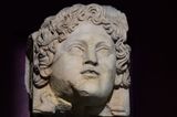 Istanbul Archaeology Museum Console Roman Period Aphrodisias 3671.jpg