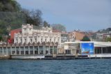 Istanbul Eminn to Sarıyer 56 unidentified next to arrival pier 3212.jpg