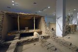 Urfa museum Akaray Tepe multi-room structure in 2024 0364.jpg
