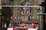 Diyarbakır Syriac Orthodox Church of Virgin Mary Interior Altar centre in 2024 7194.jpg