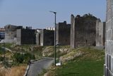 Diyarbakır Evli Beden Burcu to left in 2024 7232.jpg