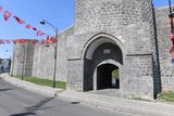 Diyarbakır At south wall of inner fortress Kpeli Kapı in 2024 0250.jpg