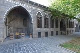Diyarbakır Kent Mzesi Second courtyard in 2024 0327.jpg