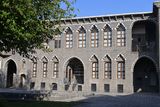 Diyarbakır Kent Mzesi Second courtyard in 2024 7256.jpg