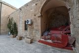 Mardin Ulu Camii Courtyard view to west side with prayer rugs in 2025 0986.jpg