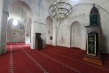 Mardin Ulu Camii Interior central part at mihrab minbar and krs in 2025 1005.jpg