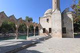 Şanlıurfa Rızvaniye Camii exterior in 2025 1195.jpg