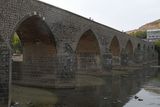 Diyarbakır Ten-Arched Bridge View from southeast side of Tigris in 2025 9139.jpg
