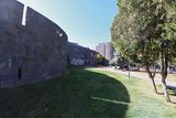 Diyarbakır Outside walls North side A from Dağ Kapı to northeast corner in 2025 0615.jpg