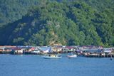 Stilt village off of Gaya Island 08-23-3512