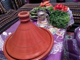 Tagine and ingredients - Moroc-i0347