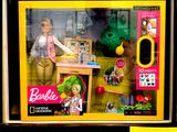 05 16 Entomologist Barbie 5457-1