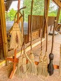 07 01 Broom making i1565