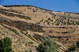 07 18 Basalt columns from overlaid lava flows 7706