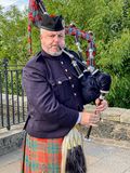 06 15 The paid piper you here about so often i1041