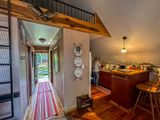 09 02 B & B interior i0228