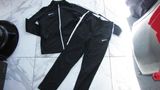 158-164 NIKE trainingspak zwart 26,00