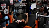bench press03-12-2208.jpg