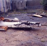 1988, APRIL - DICKIE DOYLE, CLOSE UP OF THE ROT IN THE TOP MAST.jpg