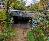 Old train line desactivated by rue Didot.