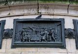 The statue de la Rpublique. 