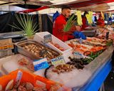 The huge offer of fruit de mer is amazing. 