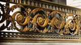 Banister with Dahlias Design
