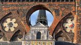 Towers / zooming in II
