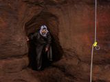 TROGLODYTE / GROTTE