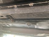 Super Solid and Clean undercarriage