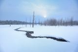 Cold air, warm water