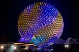 Spaceship Earth - light show