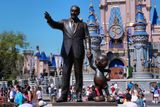 Partners statue