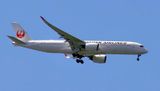 JAL Airbus A350-900, JA13XJ, Landing