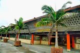 Ryukyu Mura: Village of Tradition, or Tourist Trap? 
