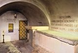 The small crypt