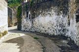 Curved lane
