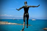 2024-07 Le saut (Antibes) 15 x 10.JPG