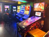 Sandy Hut Bar & Lounge
